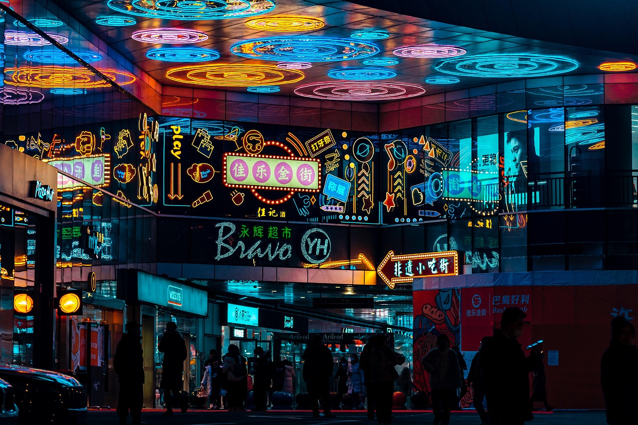 city  night  supermarket  food street  regional culture  evening  city  city  city  city  city  night  supermarket