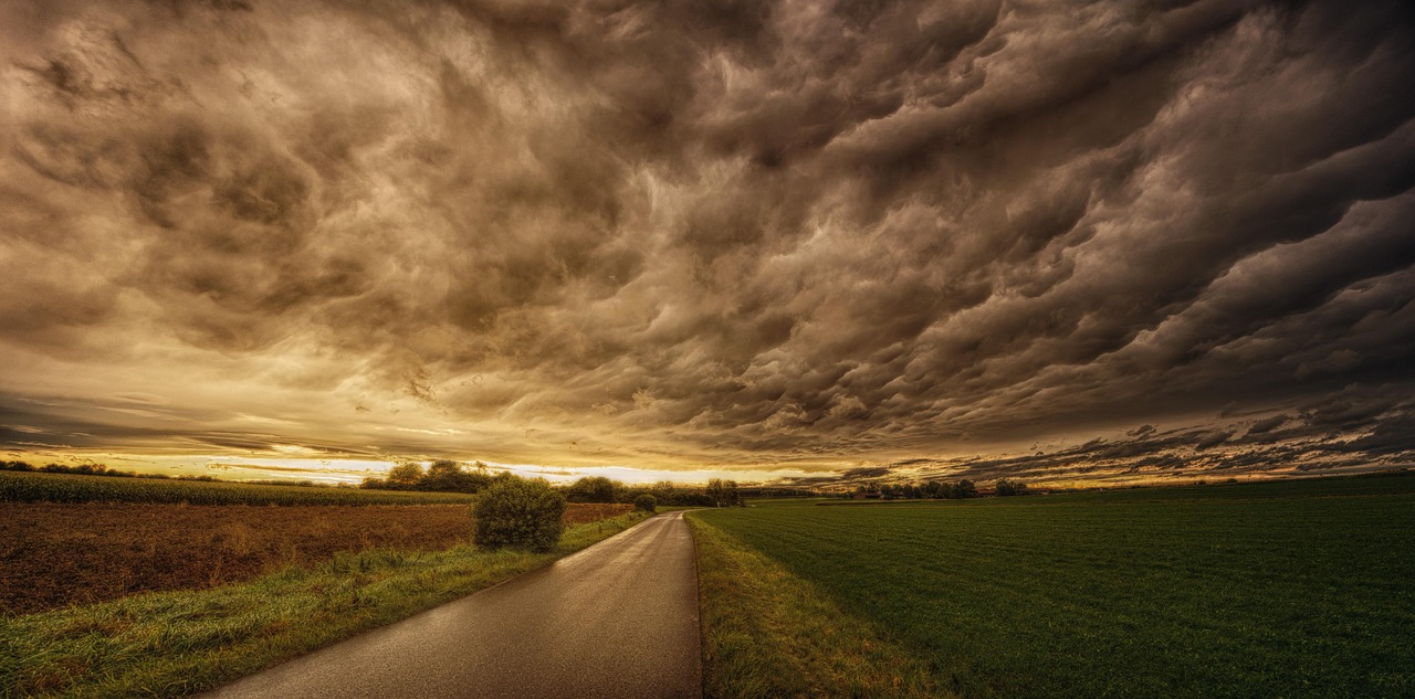 nature panorama heaven sunset dramatic clouds evening sky drama mood evening atmosphere weather mood cloud shape thunderclouds road path grim co