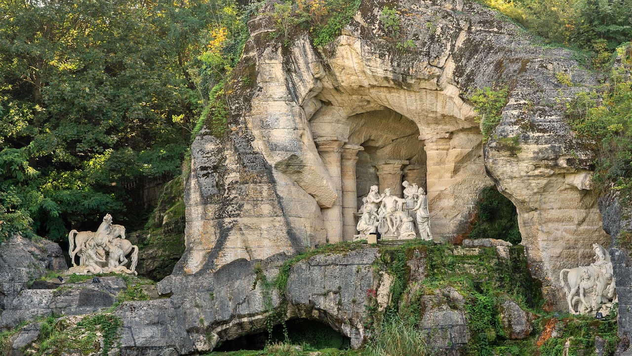 garden palace versailles bath of apollo sculptures palace castle park art marble stone sightseeing figuren