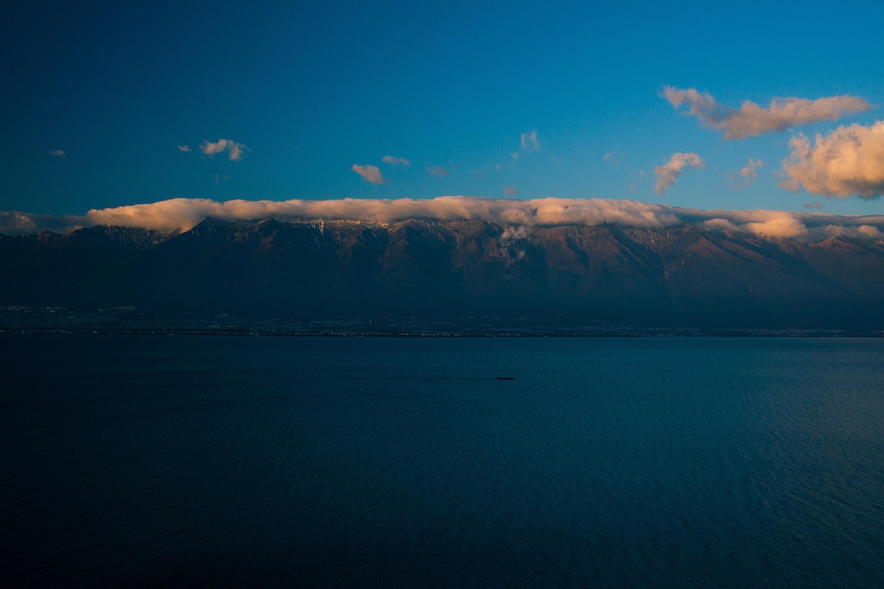 dali cangshan erhai lake snow mountain twilight atmosphere majestic dali dali dali dali dali erhai lake
