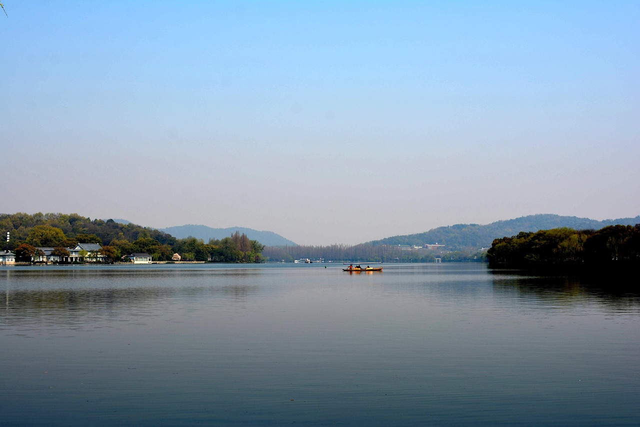 lake  boat  coast  reflection  water  landscape  hangzhou  nature  lakefront