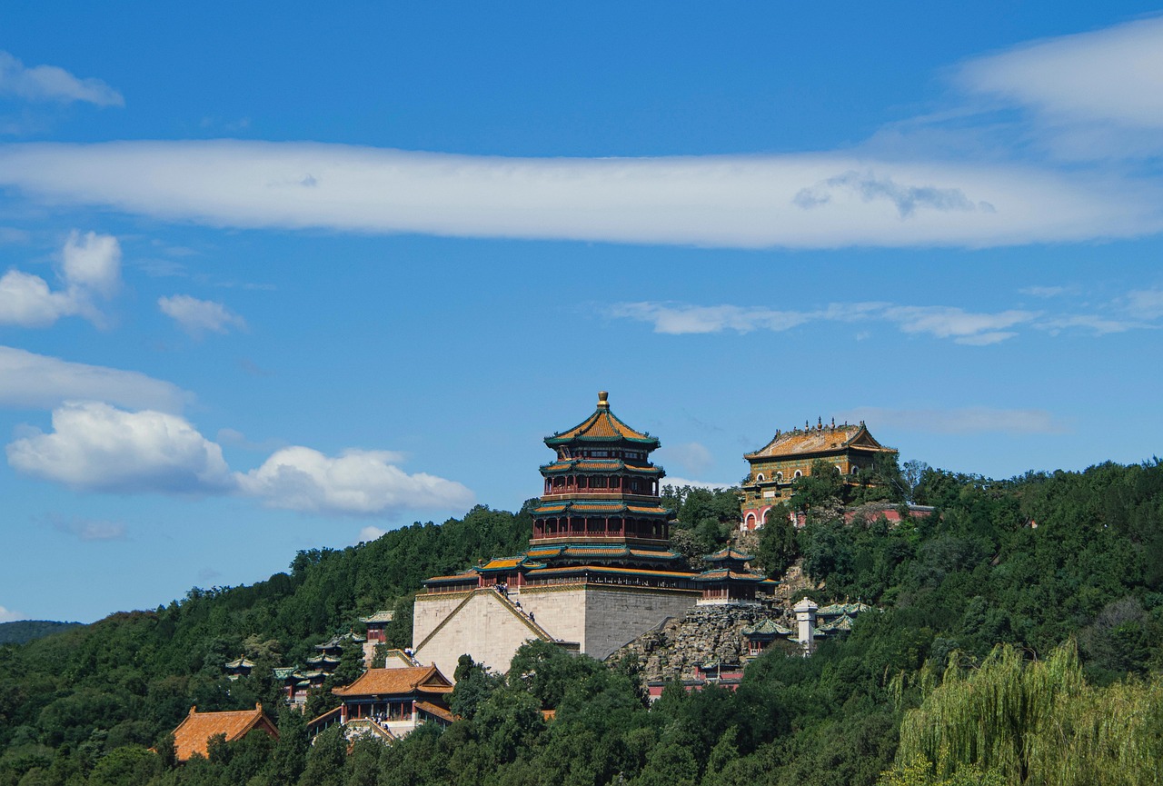 lake  port  boats  ferry  temple  tower of buddhist incense  hill  harbor  landmark  tourist attraction  scene  kunming lake  longevity hill  summer palace  bei