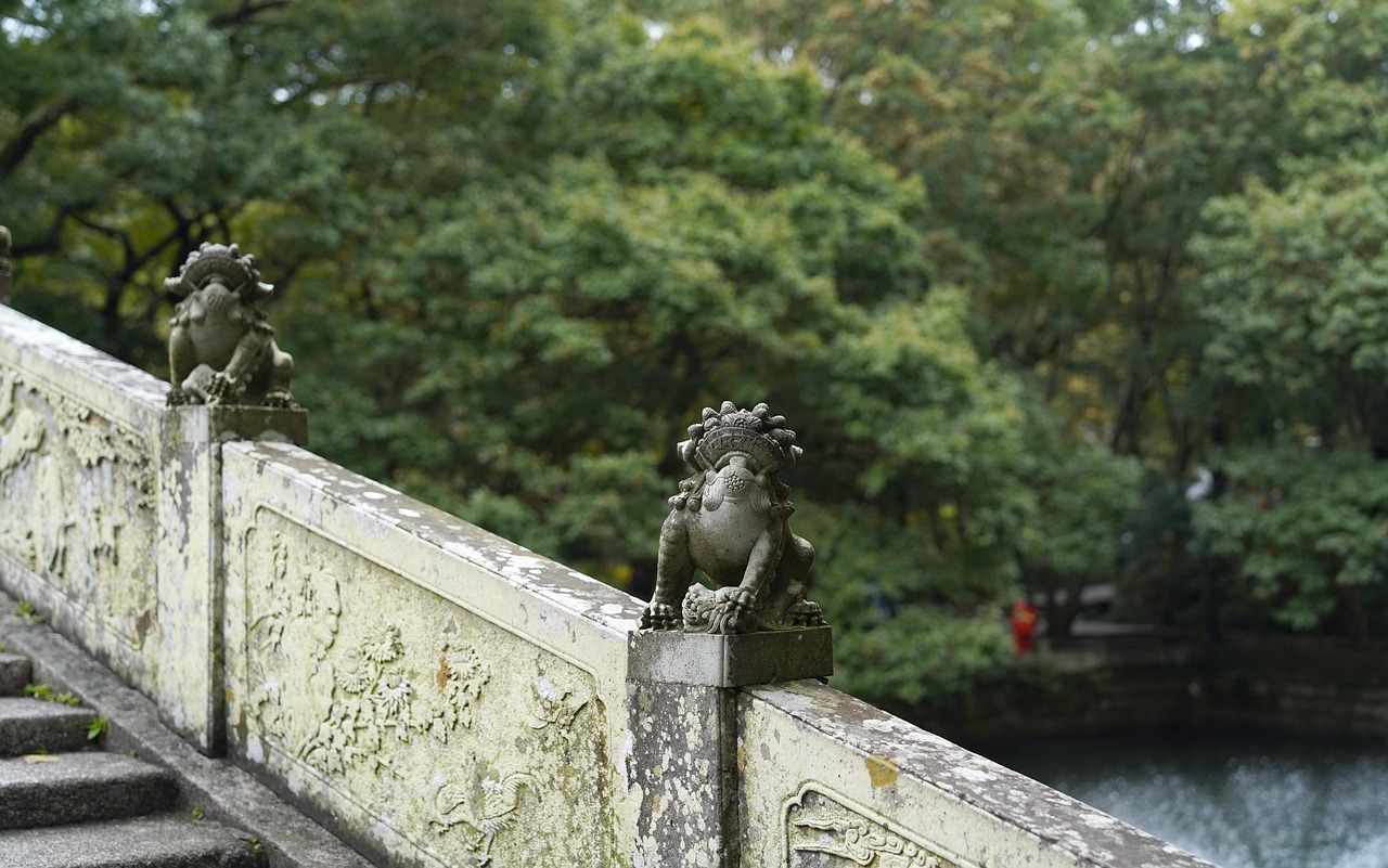 sculpture nature lion temple art decoration