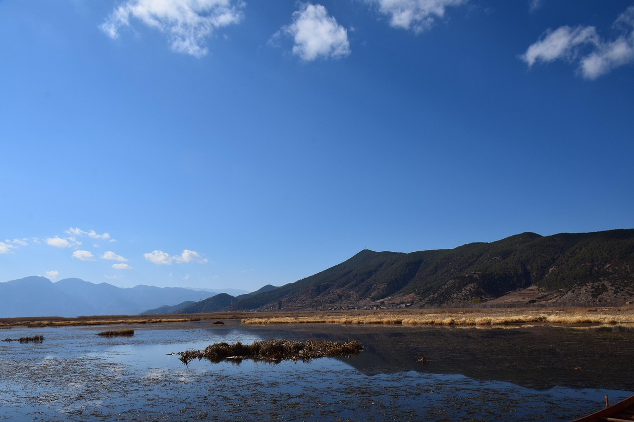 yunnan lijiang  lugu lake  caohai