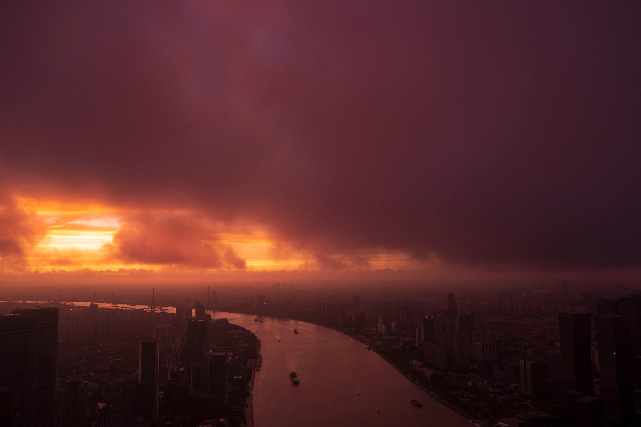 sunrise river cityscape sun cloud yangtze river shanghai nature city skyline urban fantasy morning landscape