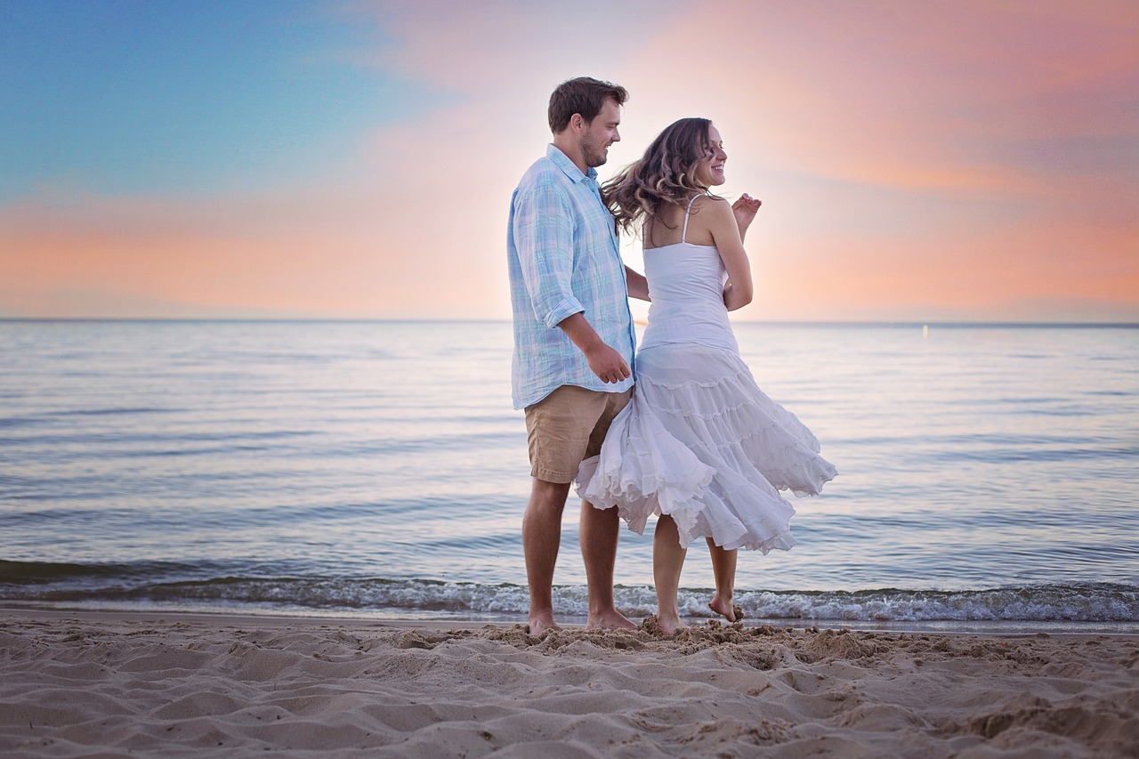 beach walking walk stroll sunset love couple loving romantic happy nature in love romance relationship happyvalentine's