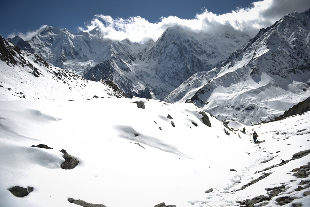 kawa karpo  snow mountain  trekking  hiking  camping  snow  nature  yunnan  shangrila  outdoorsman