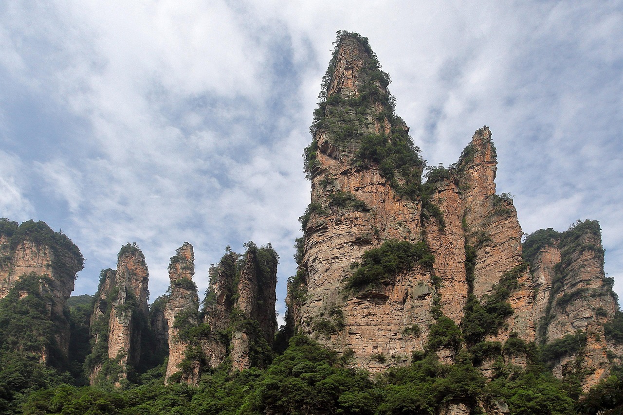 zhangjiajie  wulingyuan  quartz sandstone peak woodland landscape  zhangjiajie  zhangjiajie  zhangjiajie  zhangjiajie  zhangjiajie  wulingyuan