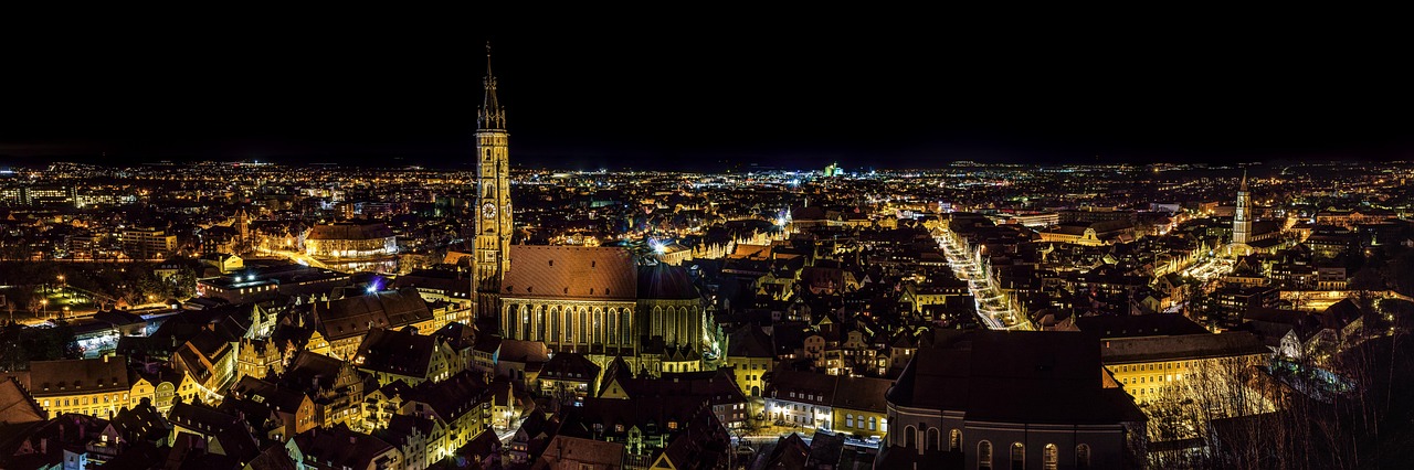 city buildings illuminated panorama panoramic skyline city lights night photography historic center landshut architecture places of interest night