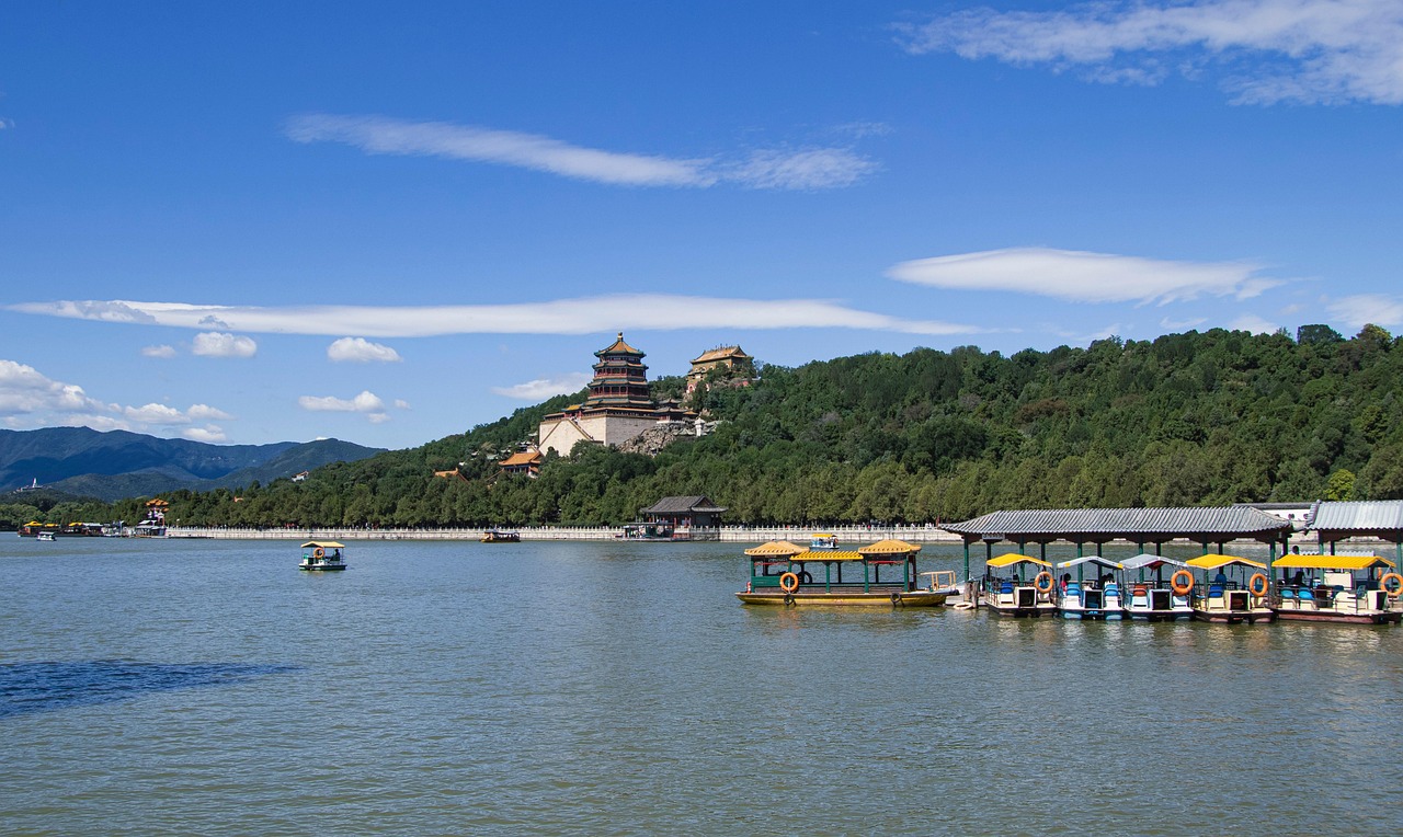 kunming lake lake port temple boats ferries tower of buddhist incense hill nature landmark tourist attraction scene longevity hill summer palace b