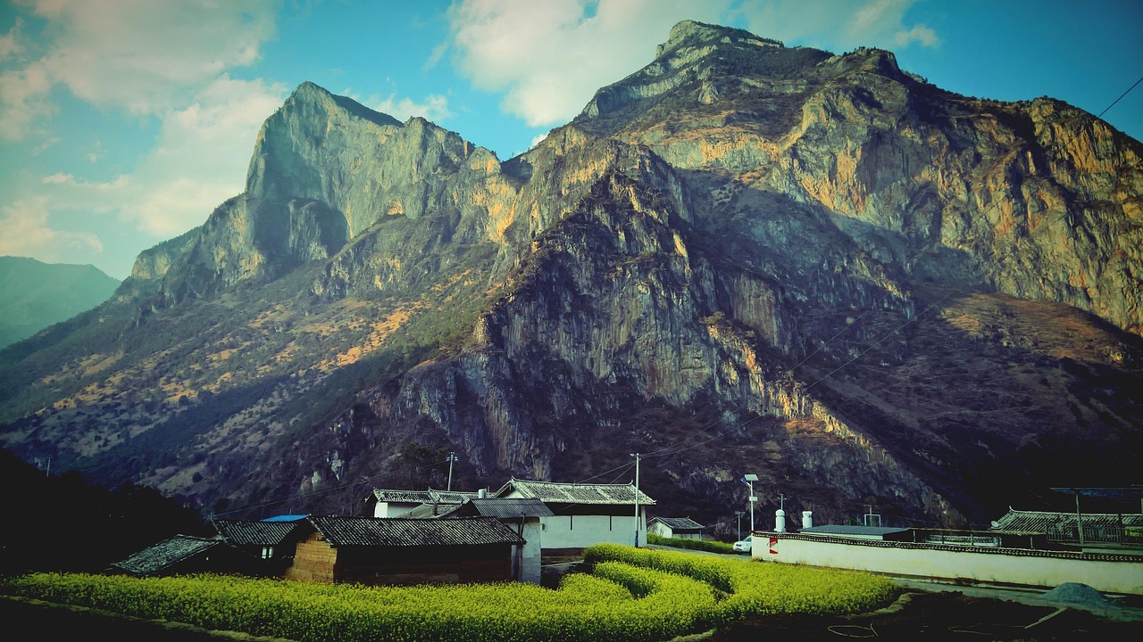 mountains  village  yunnan  lijiang  china  houses  rural  nature  landscape  countryside