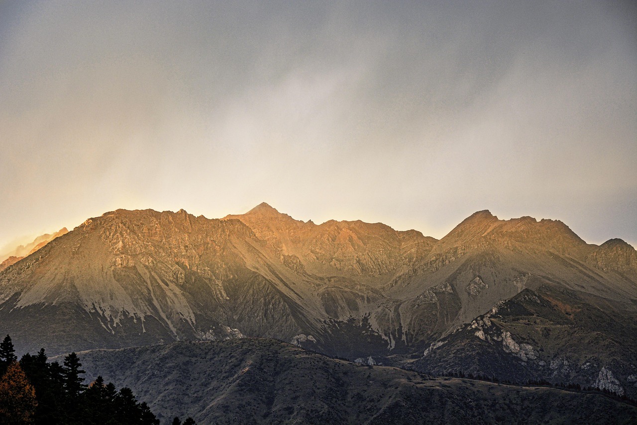 mountain nature travel exploration snow mountain huanglong jiuzhaigou sichuan